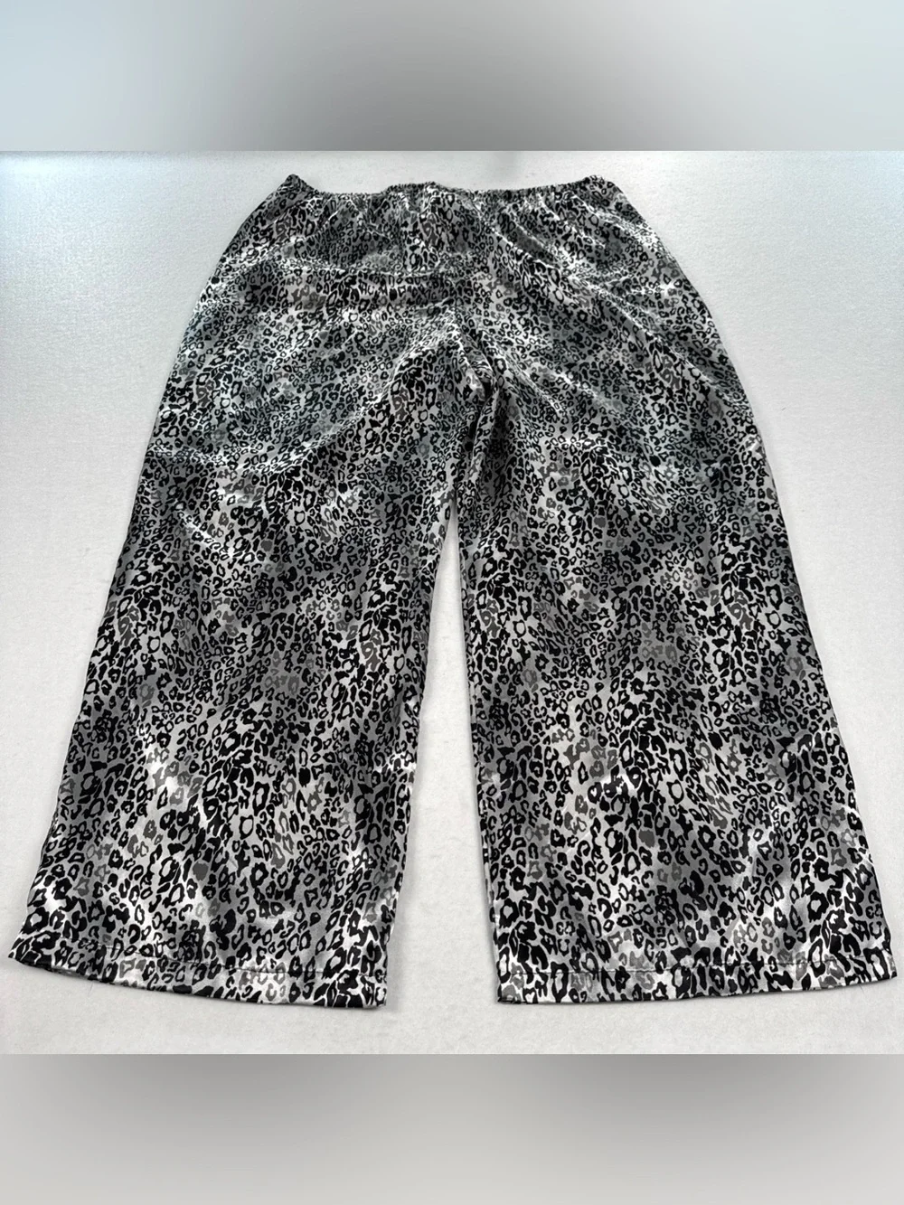 Ambrielle Sleepwear Pajama Pants Women's Xl Gray Animal Print Silky Lightweight‎